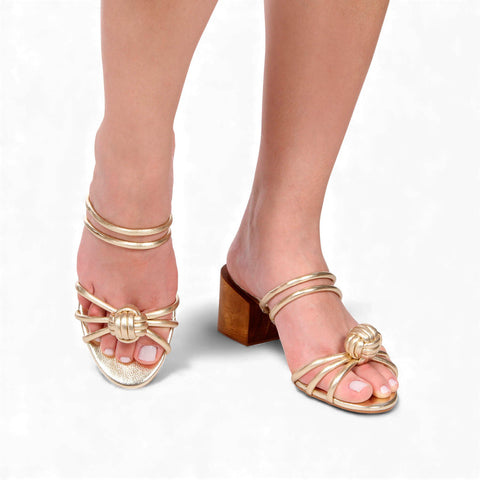 Tamanco Aura Dourado