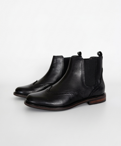 Bota Chelsea Camille em couro preto