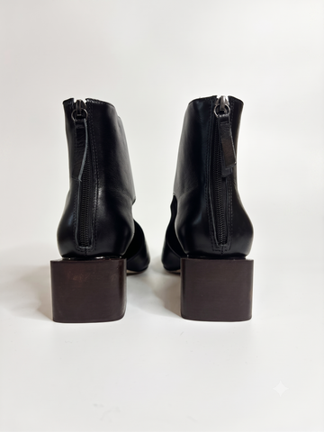 Bota Milano - Ankle Boot em Couro Preto