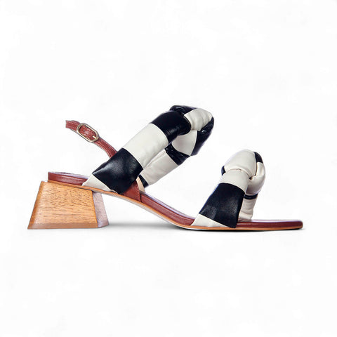 Sandália Firenze Preto, Off white e Marrom